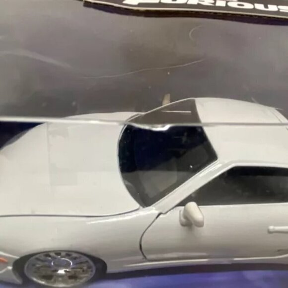 Fast & Furious Brian's White Toyota Supra 1:24 Scale Jada Toys Die-cast - Picture 3 of 12